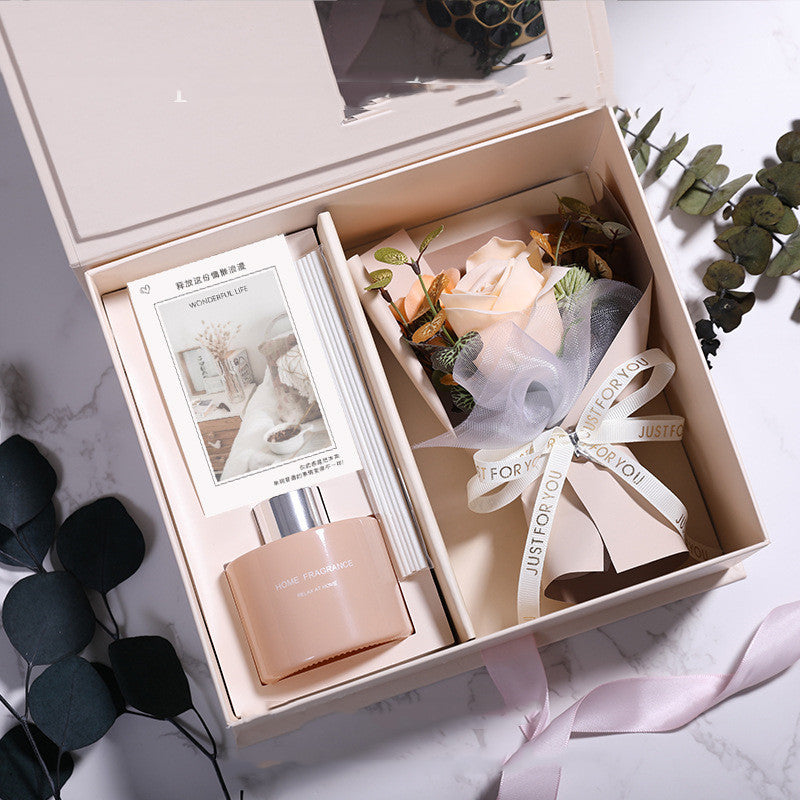 Bouquet & Soap Gift Box