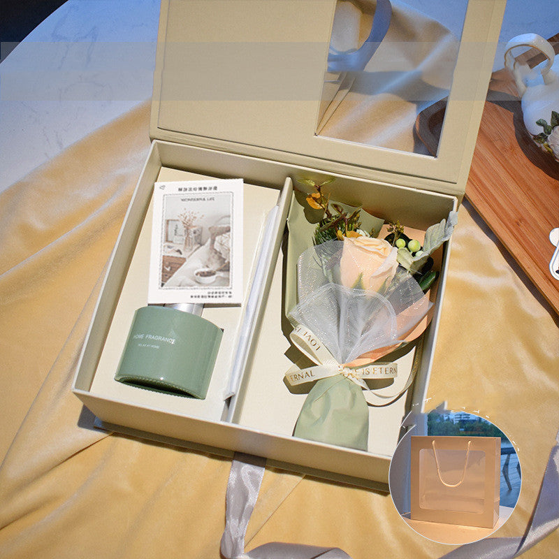 Bouquet & Soap Gift Box